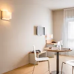 Adagio Access Republique
