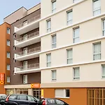 Adagio Access Republique 3* ديجون