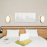 Adagio Access République Appart hôtel 3*