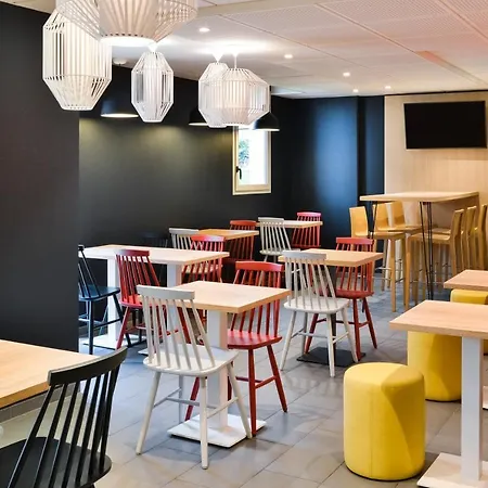 Apartahotel Adagio Access République 3*