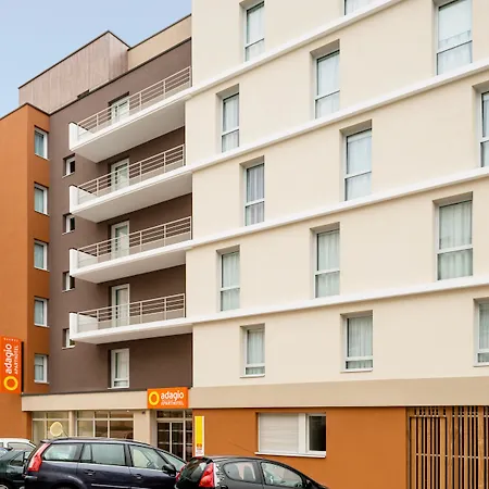 Adagio Access Republique 3* Дижон