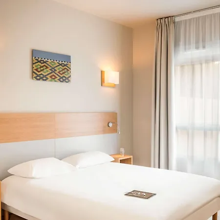 Adagio Access République