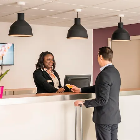 Adagio Access Republique Aparthotel 3*