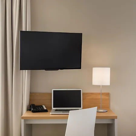 Adagio Access République