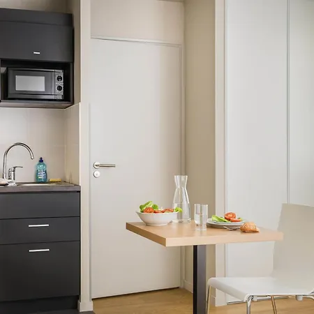 Aparthotel Adagio Access République