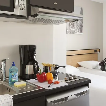 アパートホテル アダジオ アクセス レピュブリック アパートホテル 3*