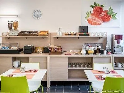 Adagio Access République