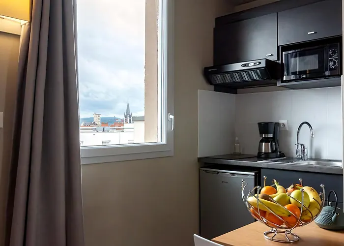 Hotel apartamentowy Adagio Access Republique 3*