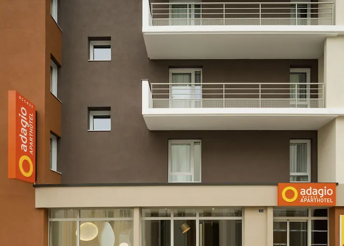 Adagio Access Republique Hotel apartamentowy 3*