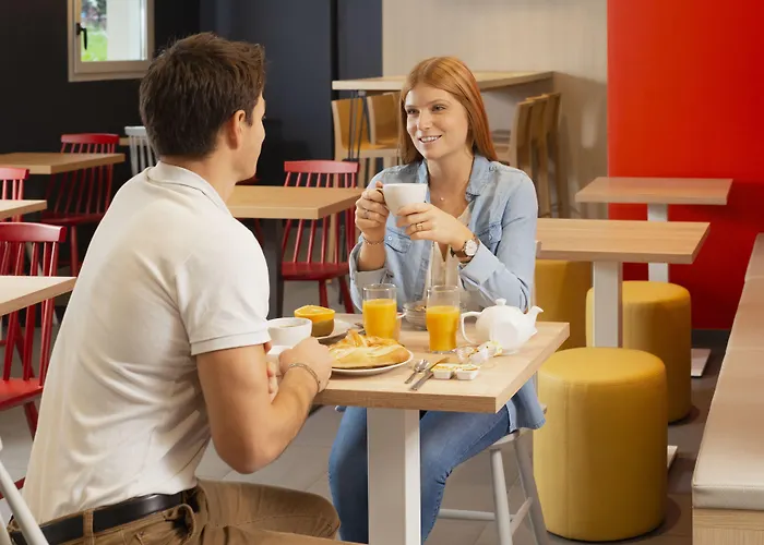 アパートホテル アダジオ アクセス レピュブリック